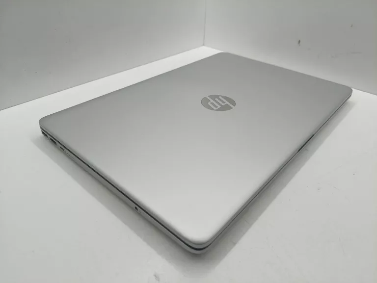 LAPTOP HP 15-DW3113NW INTEL CORE I5-1135G7/8 GB RAM/512 GB SSD