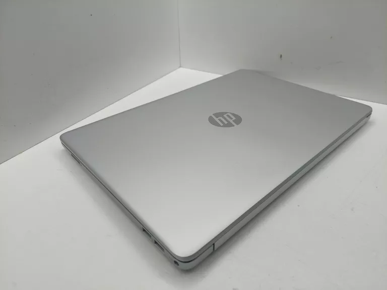 LAPTOP HP 15-DW3113NW INTEL CORE I5-1135G7/8 GB RAM/512 GB SSD