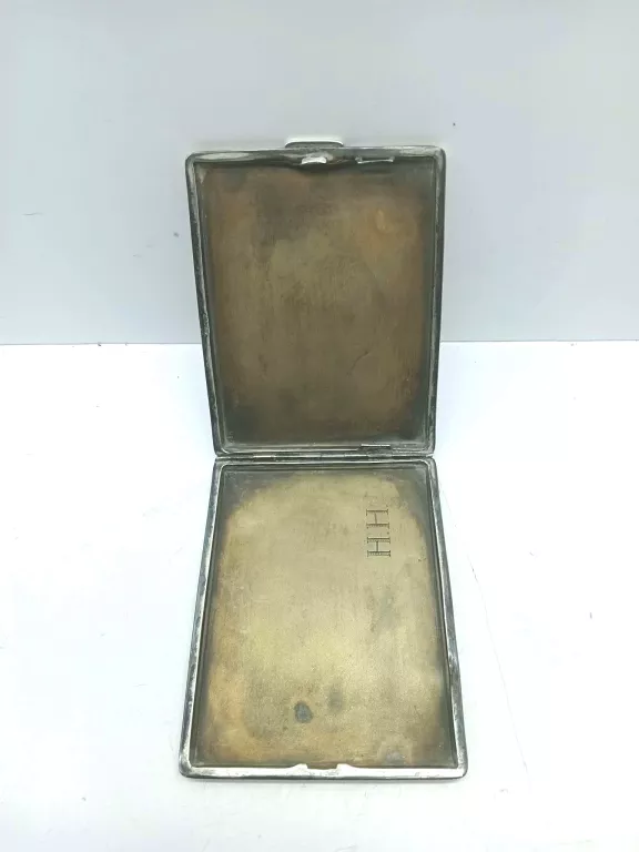 vintage-srebrna-papierosnica-1017925-stan-do-renowacji