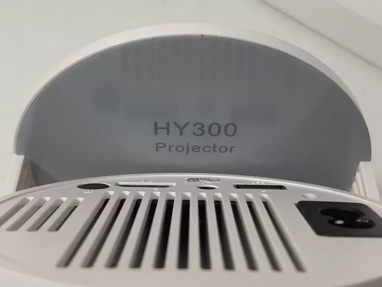 obrotowy-mini-projektor-rzutnik-full-hd-hy300-technologia-wyswietlania-led
