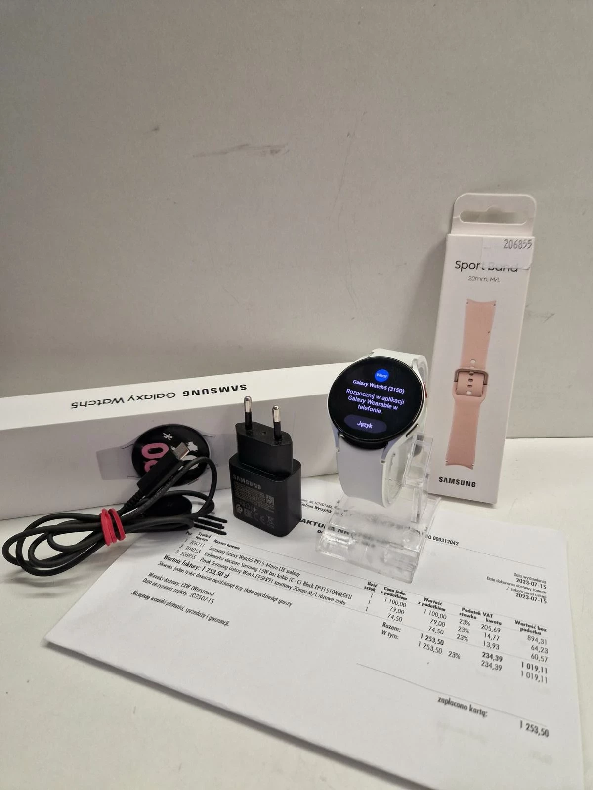 smartwatch-samsung-watch-5-kpl-z-paragonem-15-07-2023-pudelko-pilsudskiego-13a-sj-ostroleka