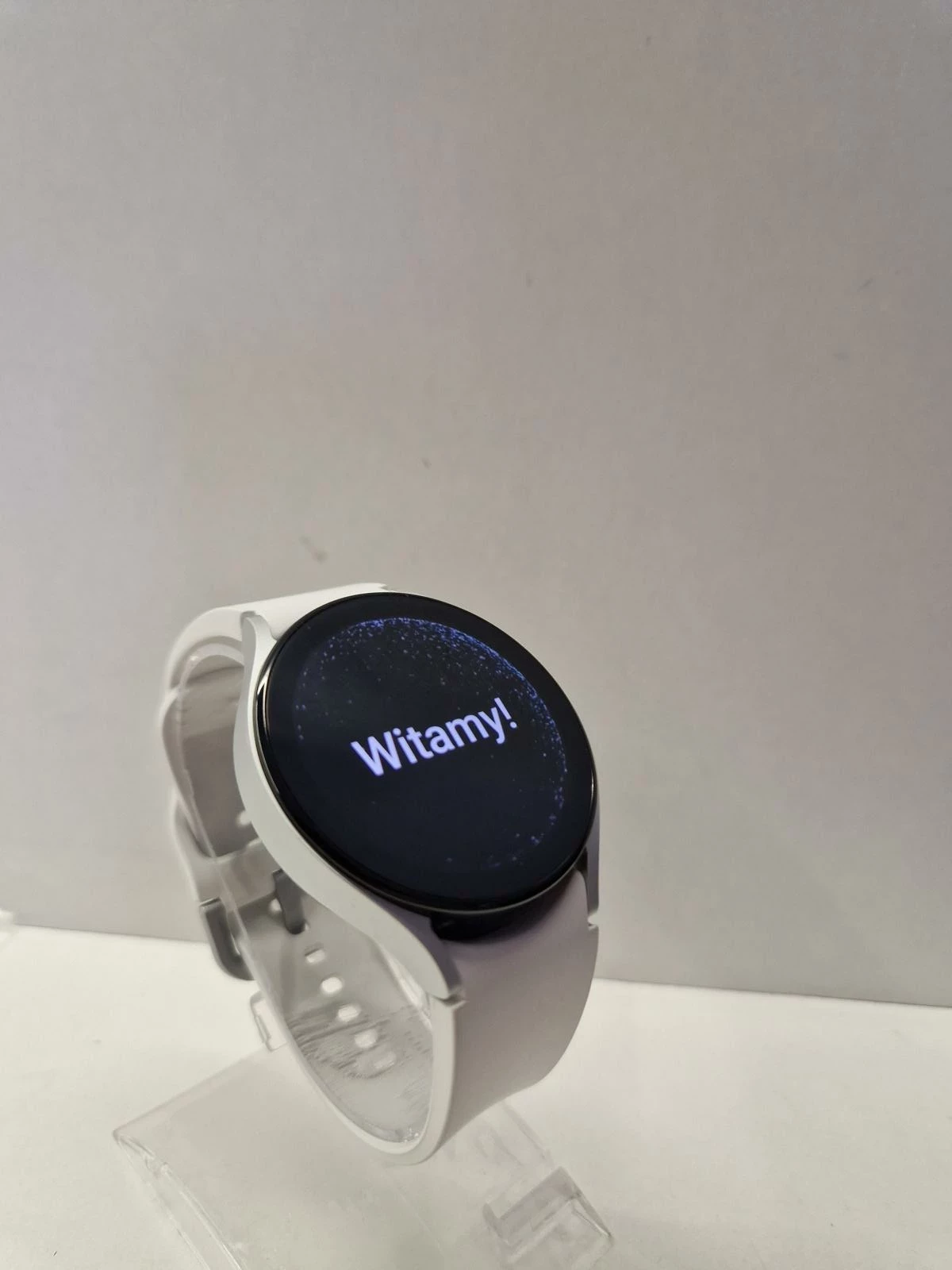 smartwatch-samsung-watch-5-kpl-z-paragonem-15-07-2023-pudelko-kolor-srebrny