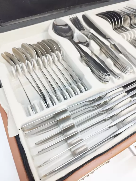 sztucce-rivoli-72-elementy-stan-uzywany