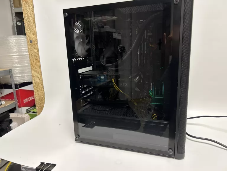 KOMPUTER STACJONARNY RYZEN 7/ RTX 3060TI/32GB RAM/1,5TB SSD