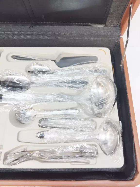 sztucce-rivoli-72-elementy-linia-rivoli