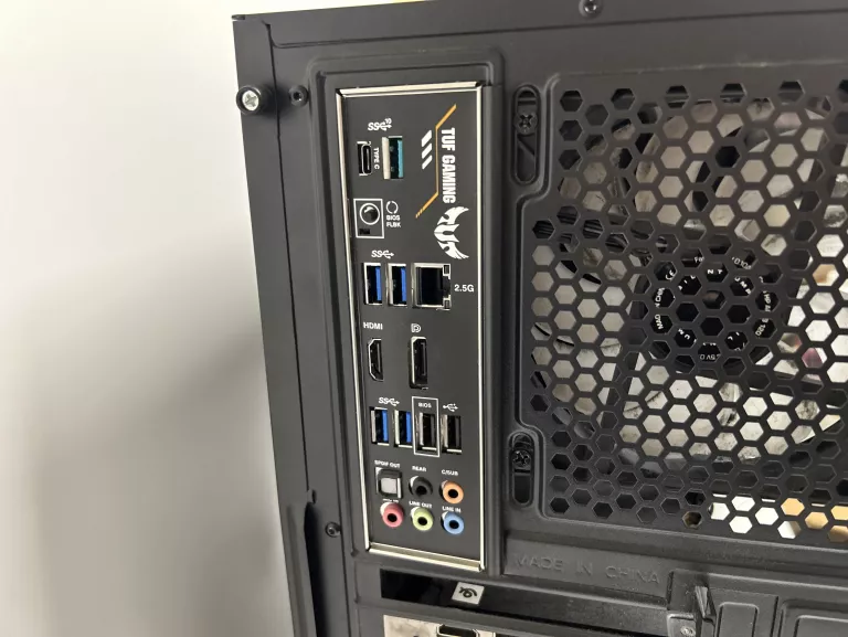 KOMPUTER STACJONARNY RYZEN 7/ RTX 3060TI/32GB RAM/1,5TB SSD
