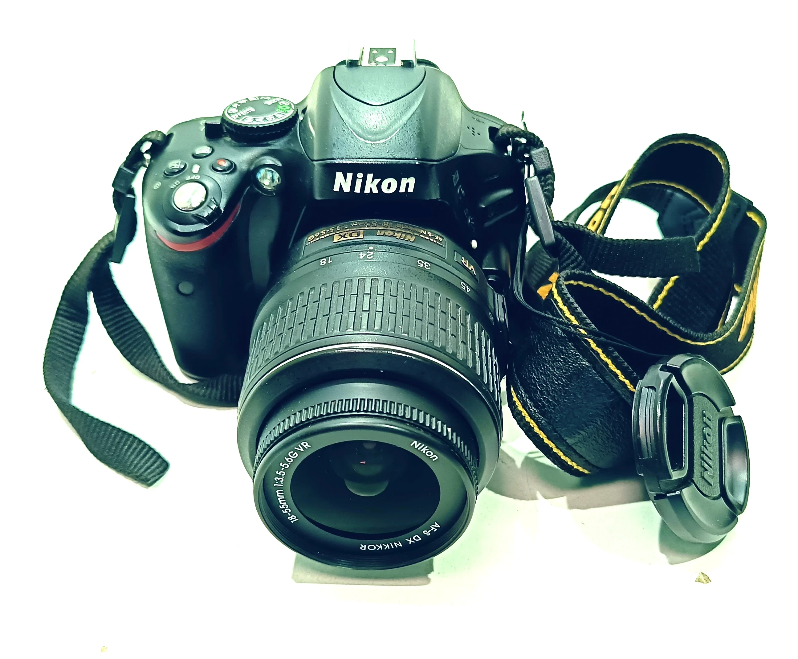 aparat-nikon-d5100-model-zalaczonego-obiektywu-18-105-mm-vr