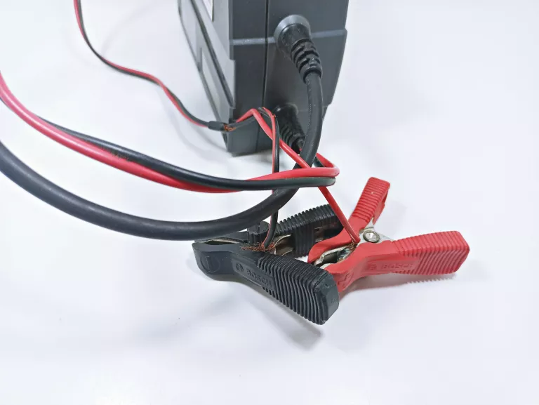 BOSCH C7 PROSTOWNIK AKUMULATOROWY ŁADOWARKA 12V/24
