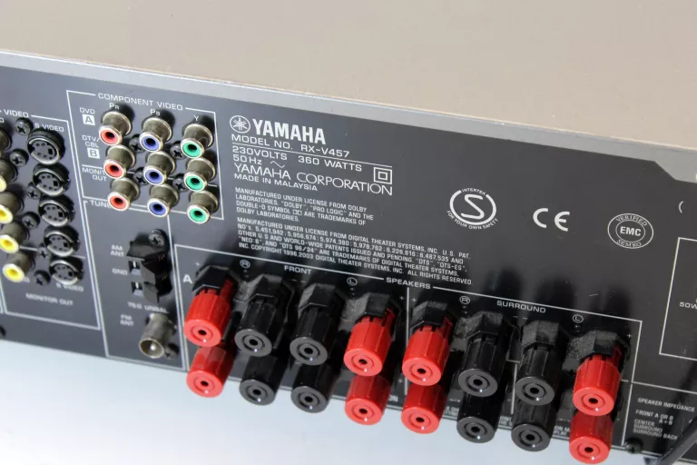 YAMAHA RX-V457 KINO DOLBY DIGITAL EX DTS-ES RDS