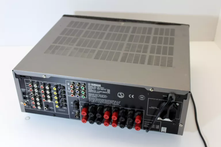 YAMAHA RX-V457 KINO DOLBY DIGITAL EX DTS-ES RDS