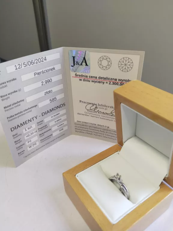 ZŁOTY PIERŚCIONEK 2,99G 585 CERTYFIKAT