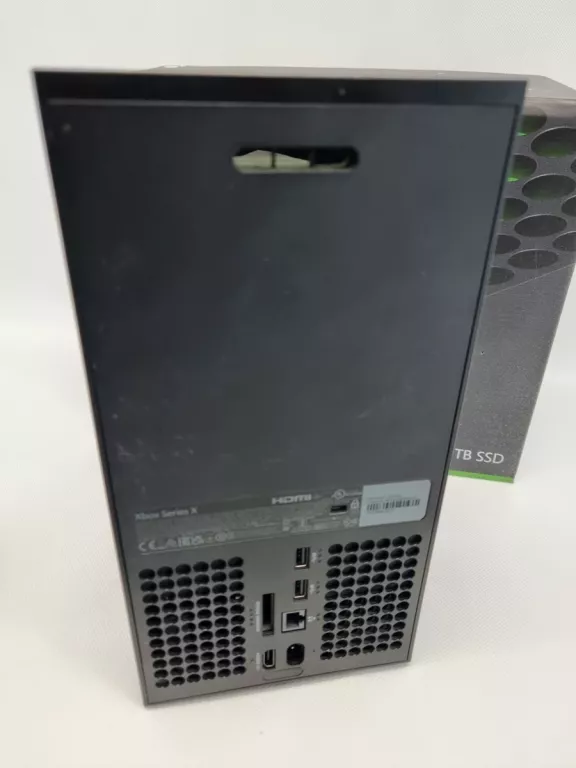 KONSOLA MICROSOFT XBOX SERIES X DWA PADY GRY