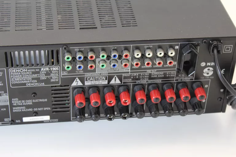AMPLITUNER DENON AVR-1905