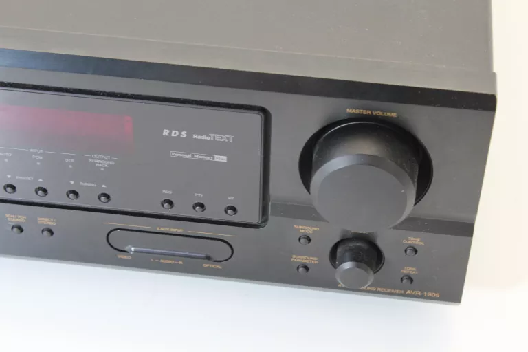AMPLITUNER DENON AVR-1905