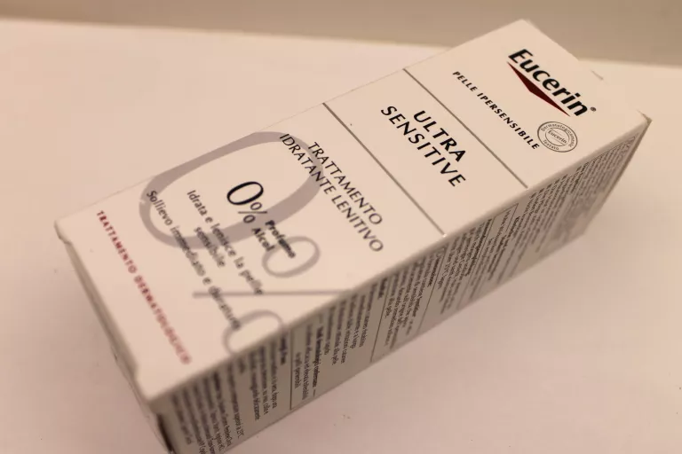 EUCERIN ANTI-REDNESS KREM NA DZIEŃ Z ZIELONYM PIGMENTEM SPF 25 50 ML