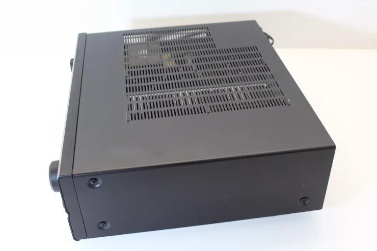 AMPLITUNER DENON AVR-1905