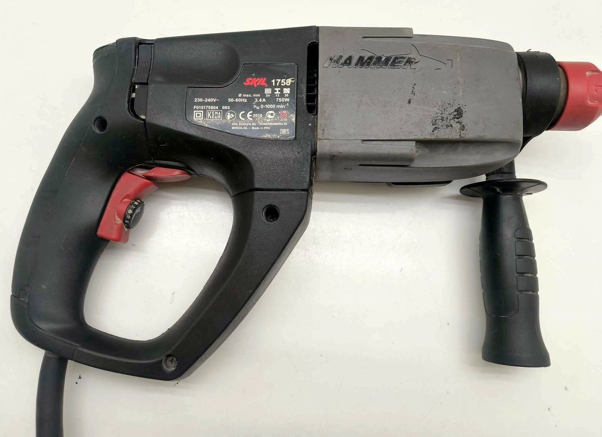 mlotowiertarka-skil-1758-maksymalna-moc-750