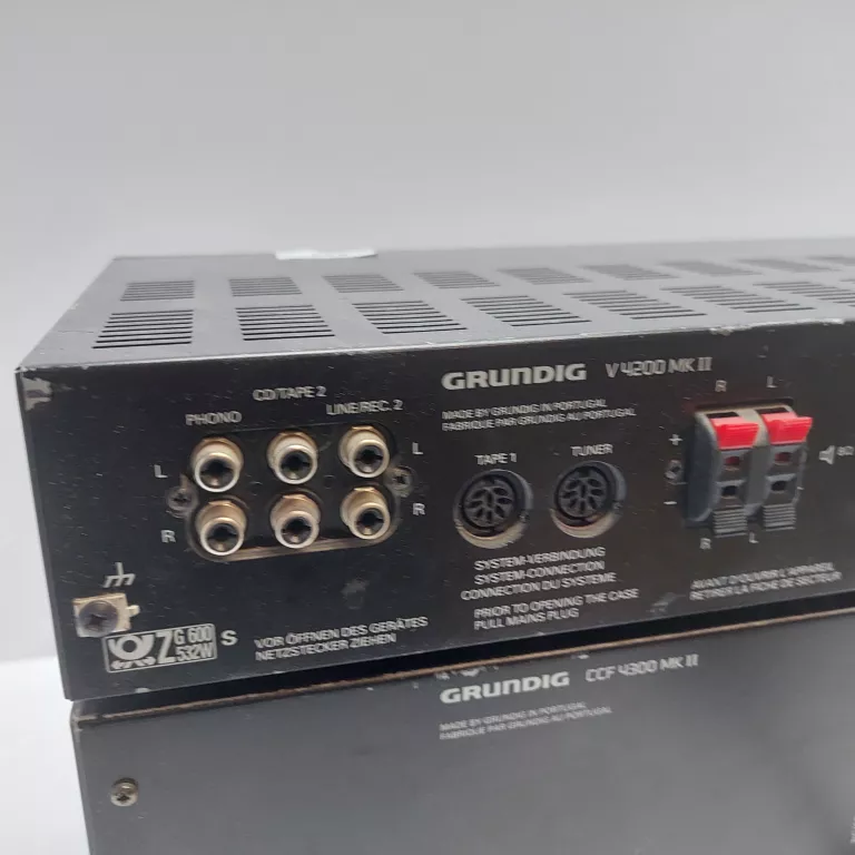 MAGNETOFON+TUNER GRUNDIG CCF4300-T4200