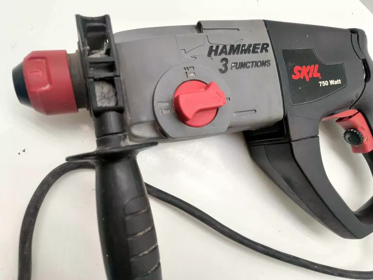 mlotowiertarka-skil-1758-powstancow-25-siemianowice