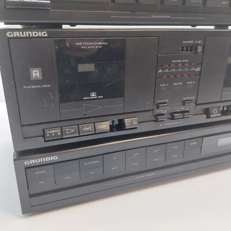 MAGNETOFON+TUNER GRUNDIG CCF4300-T4200
