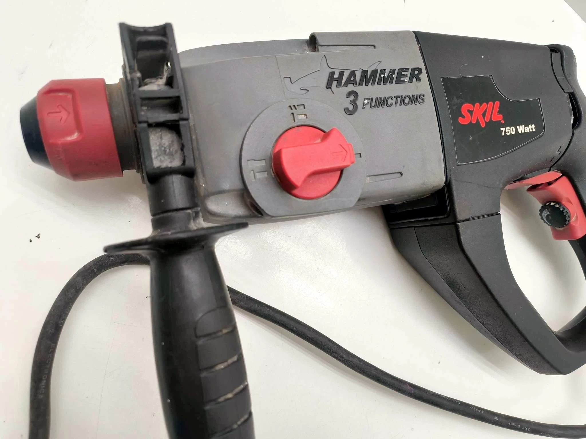 mlotowiertarka-skil-1758-powstancow-25-siemianowice