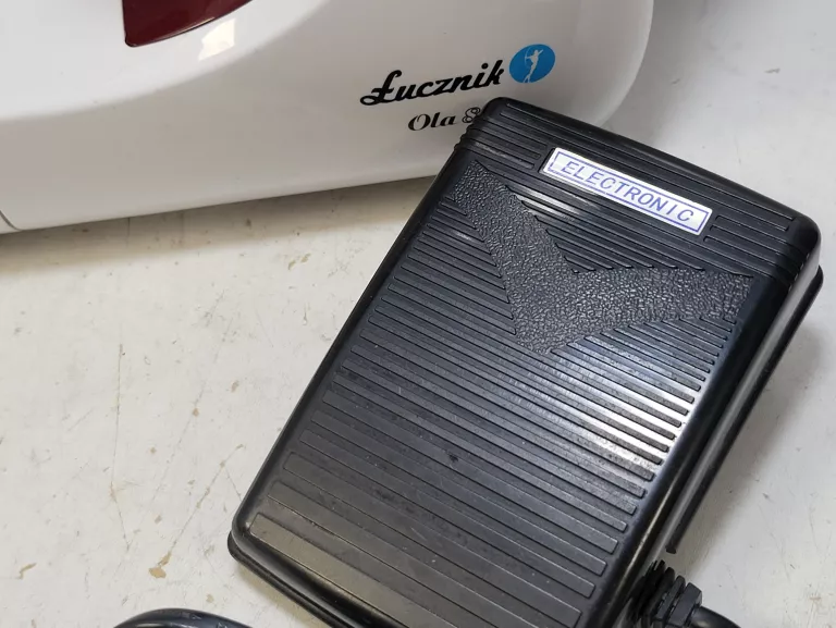 maszyna-do-szycia-lucznik-ola-830-kod-producenta-01015