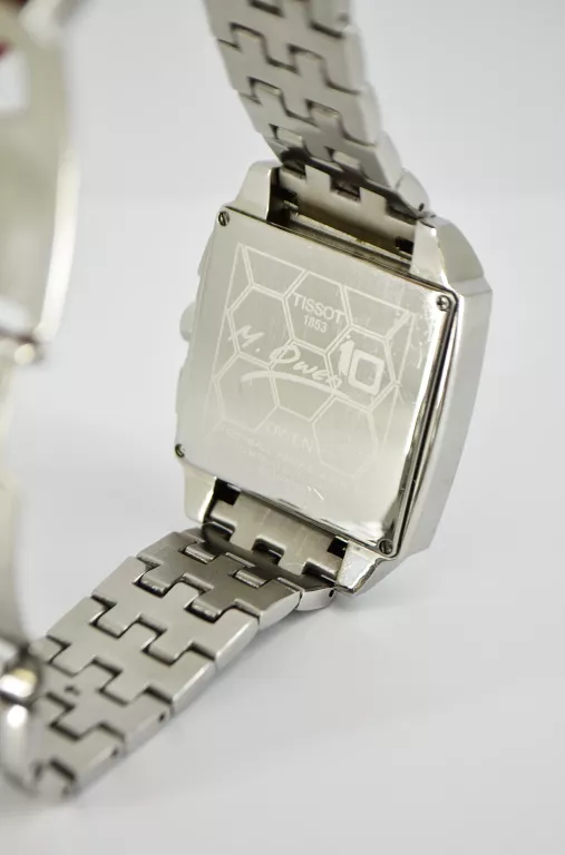 zegarek-tissot-1853-michael-owen-limited-edition-funkcje-datownik