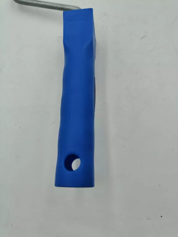 UCHWYT NA WAŁEK MALARSKI 15CM