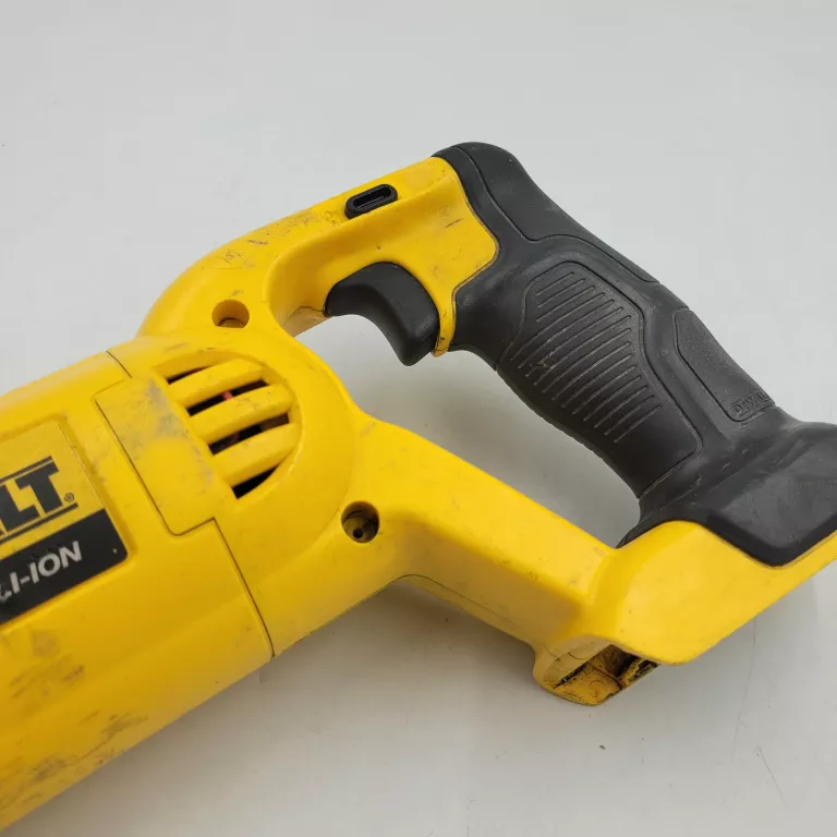 PIŁA SZABLASTA DEWALT DCS380 TYPE 2 SPRAWNA! POLECAM!
