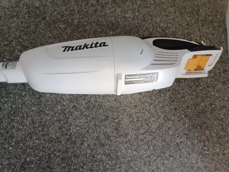 ODKURZACZ RĘCZNY MAKITA DCL181FZW BIAŁY