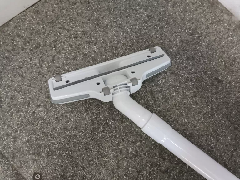 ODKURZACZ RĘCZNY MAKITA DCL181FZW BIAŁY