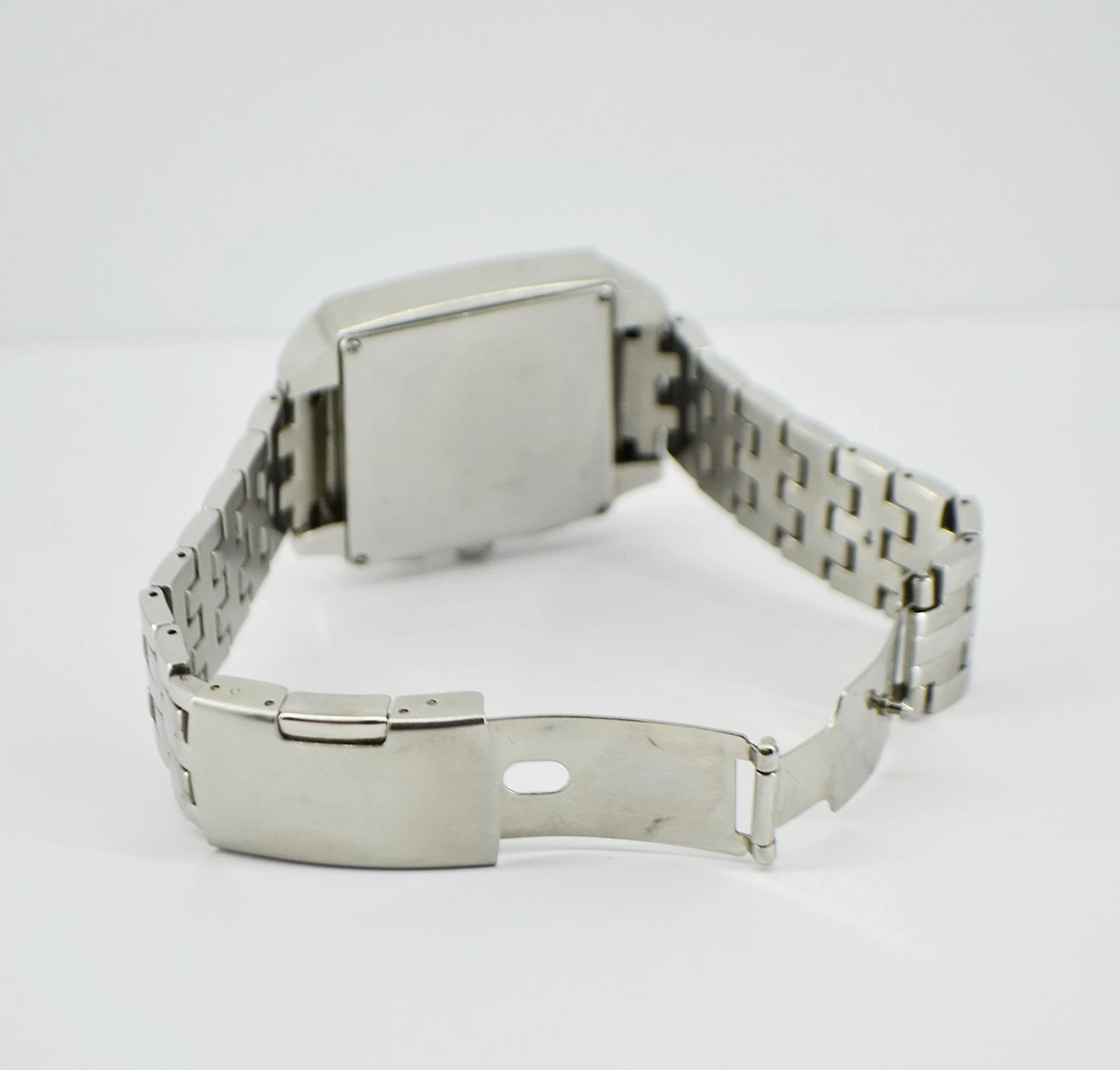 zegarek-tissot-1853-michael-owen-limited-edition-ksztalt-koperty-kwadratowa