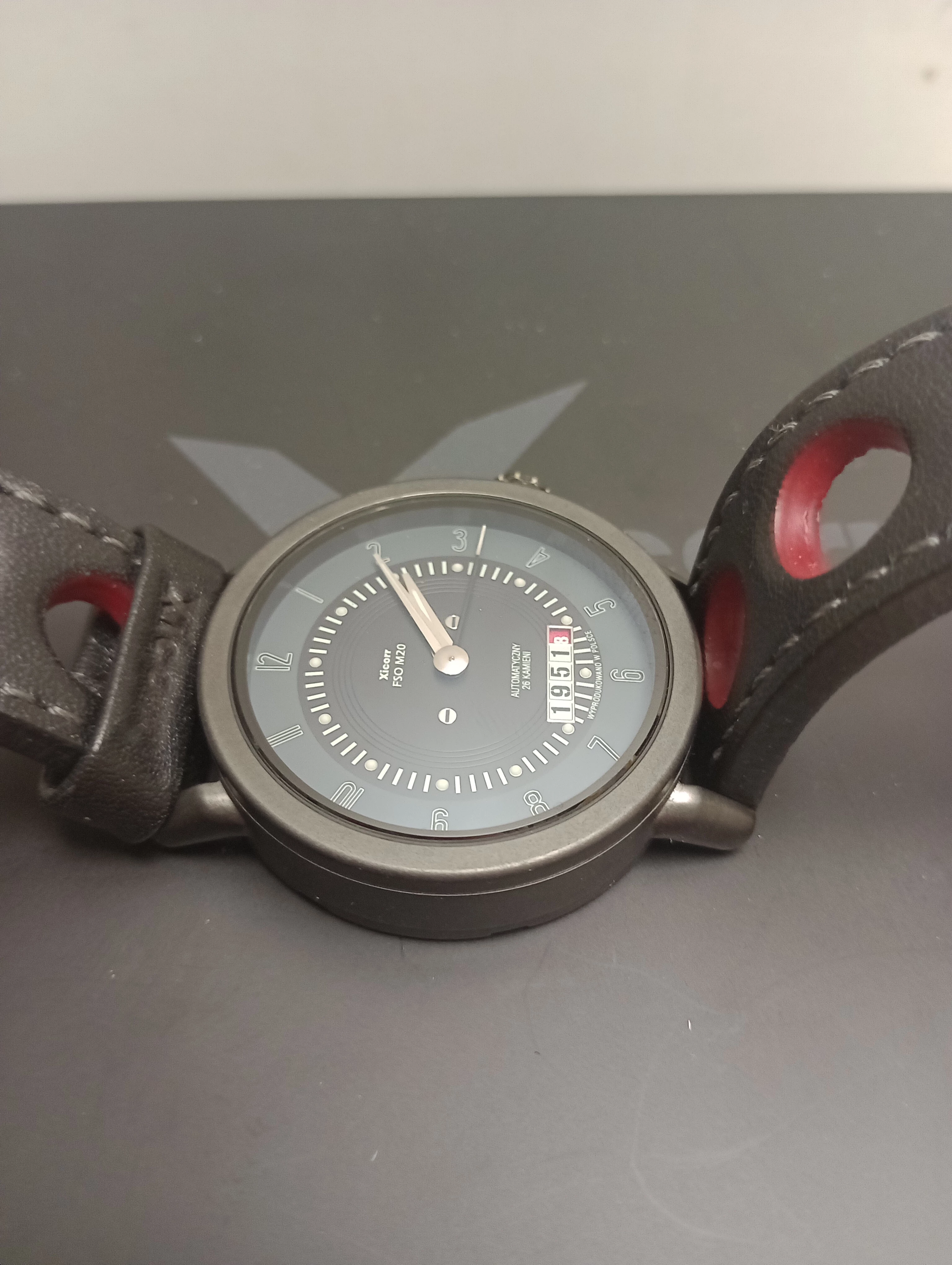 xicorr-fso-m2003-czarna-manka-limited-edition-ksztalt-koperty-okragla