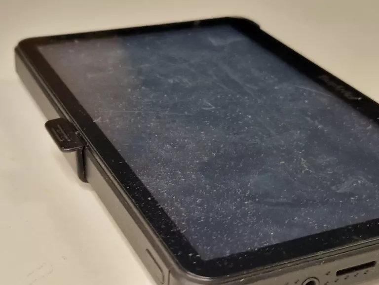 nawigacja-samochodowa-peiying-py-gps7013-uszkodzona-przekatna-ekranu-7