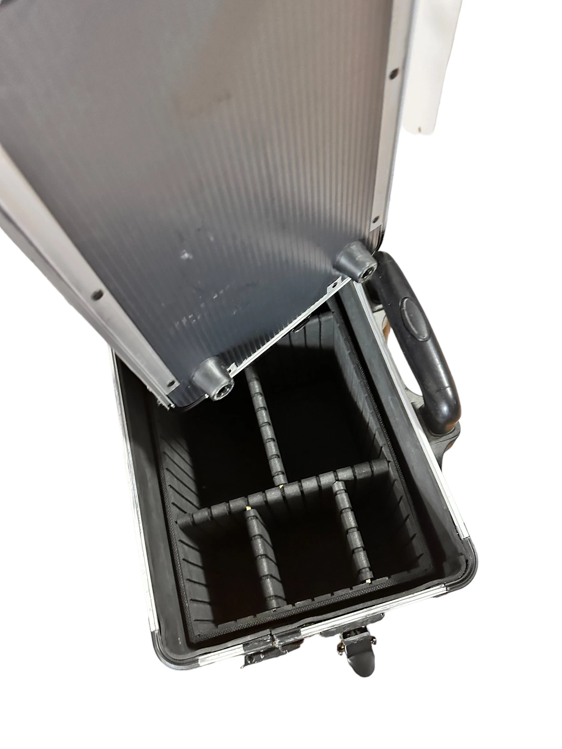 waliza-aluminiowa-macallister-walizka-wielosegmentowy-macallister-ean-gtin-3663602904960