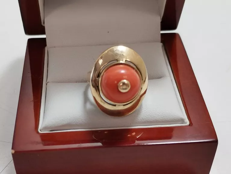 ZŁOTY PIERŚCIONEK Z KORALEM 585, 14K, 6,74G, 11R
