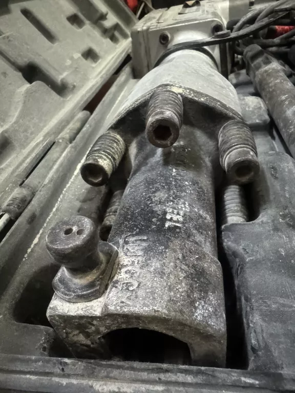 mlot-wyburzeniowy-titan-ttb280drh-walizka-stan-uzywany