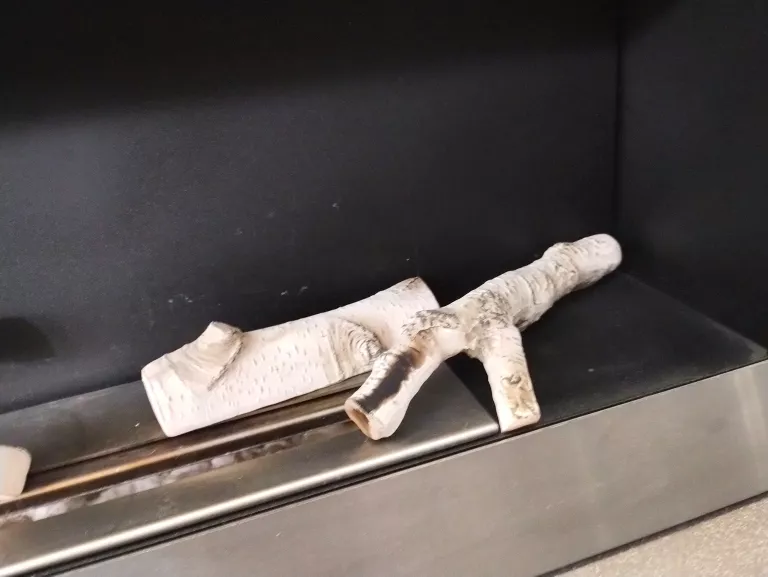 BIOKOMINEK WISZĄCY 90X40 KRATKI