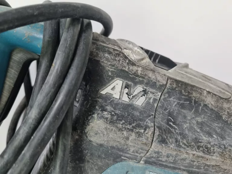 mlot-udarowo-obrotowy-makita-hr4011c-kod-producenta-hr4011c