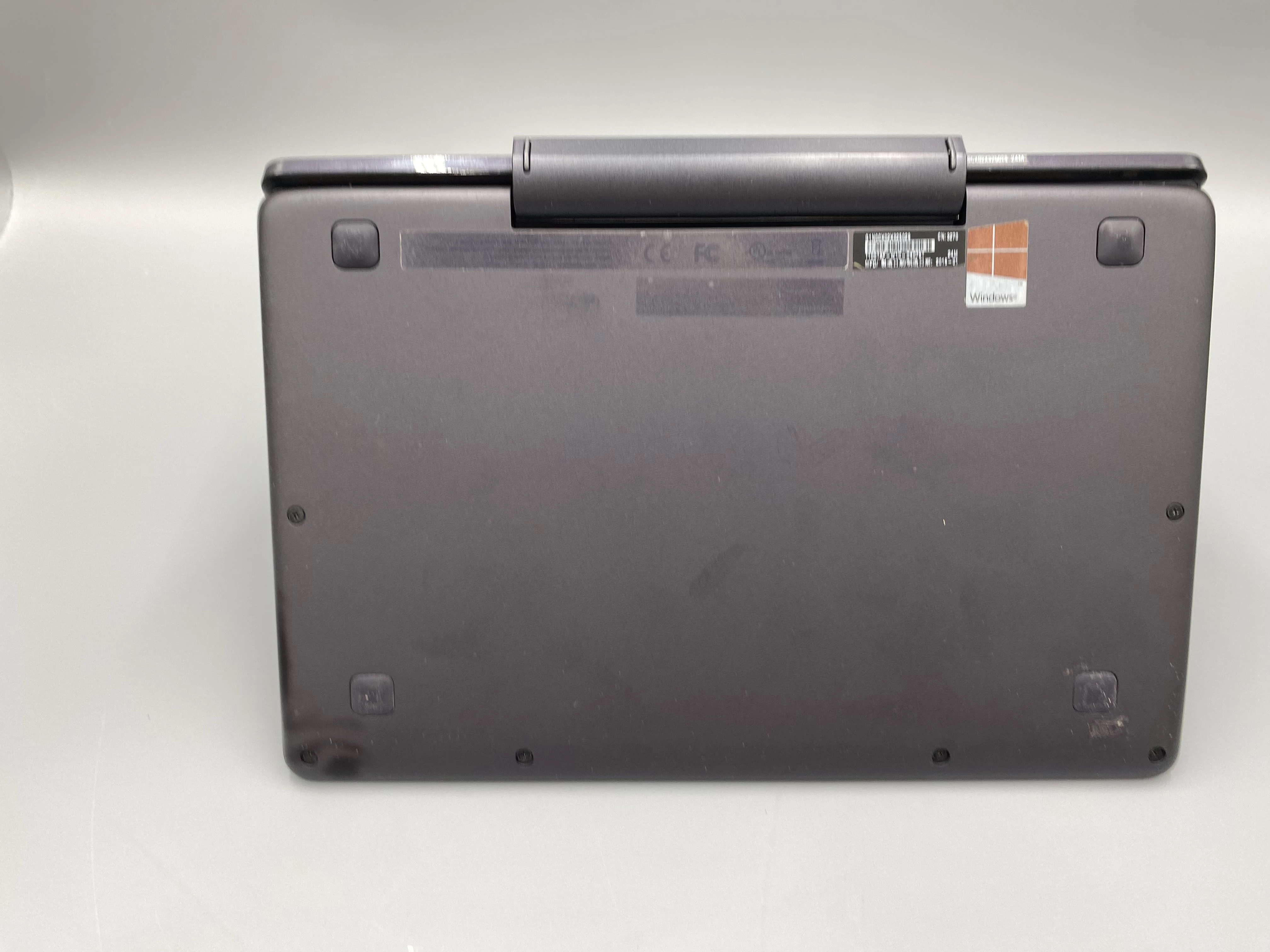 laptop-asus-transformer-book-t100taf-101-intel-atom-2-gb-32-gbpudelk-liczba-rdzeni-procesora-4