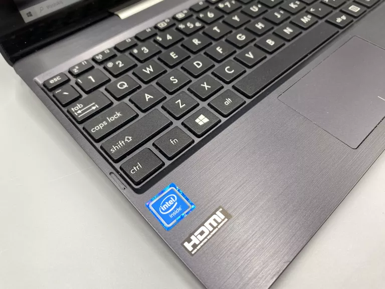 LAPTOP ASUS TRANSFORMER BOOK T100TAF 10,1 " INTEL ATOM 2 GB / 32 GB/PUDEŁK