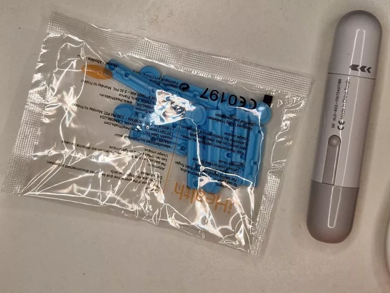 inteligentny-glukometr-ihealth-gluco-producent-wyrobu-medycznego-ihealth