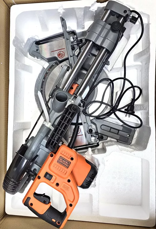 PIŁA UKOŚNICA 1600W BES700 BLACK+DECKER JAK NOWA
