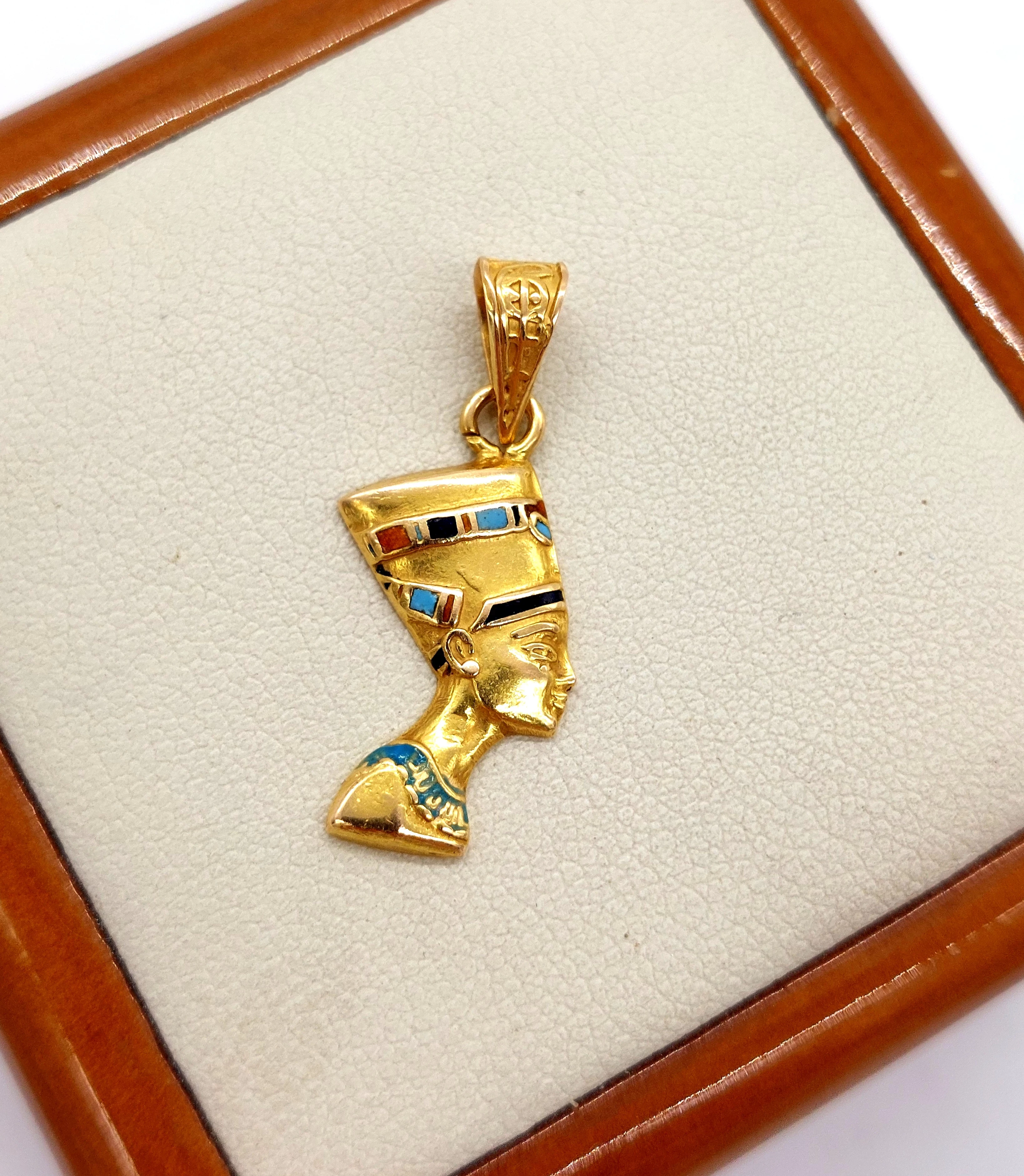 zlota-zawieszka-w-stylu-egipskim-585140g-aleja-sw-jana-pawla-ii-252-kolobrzeg