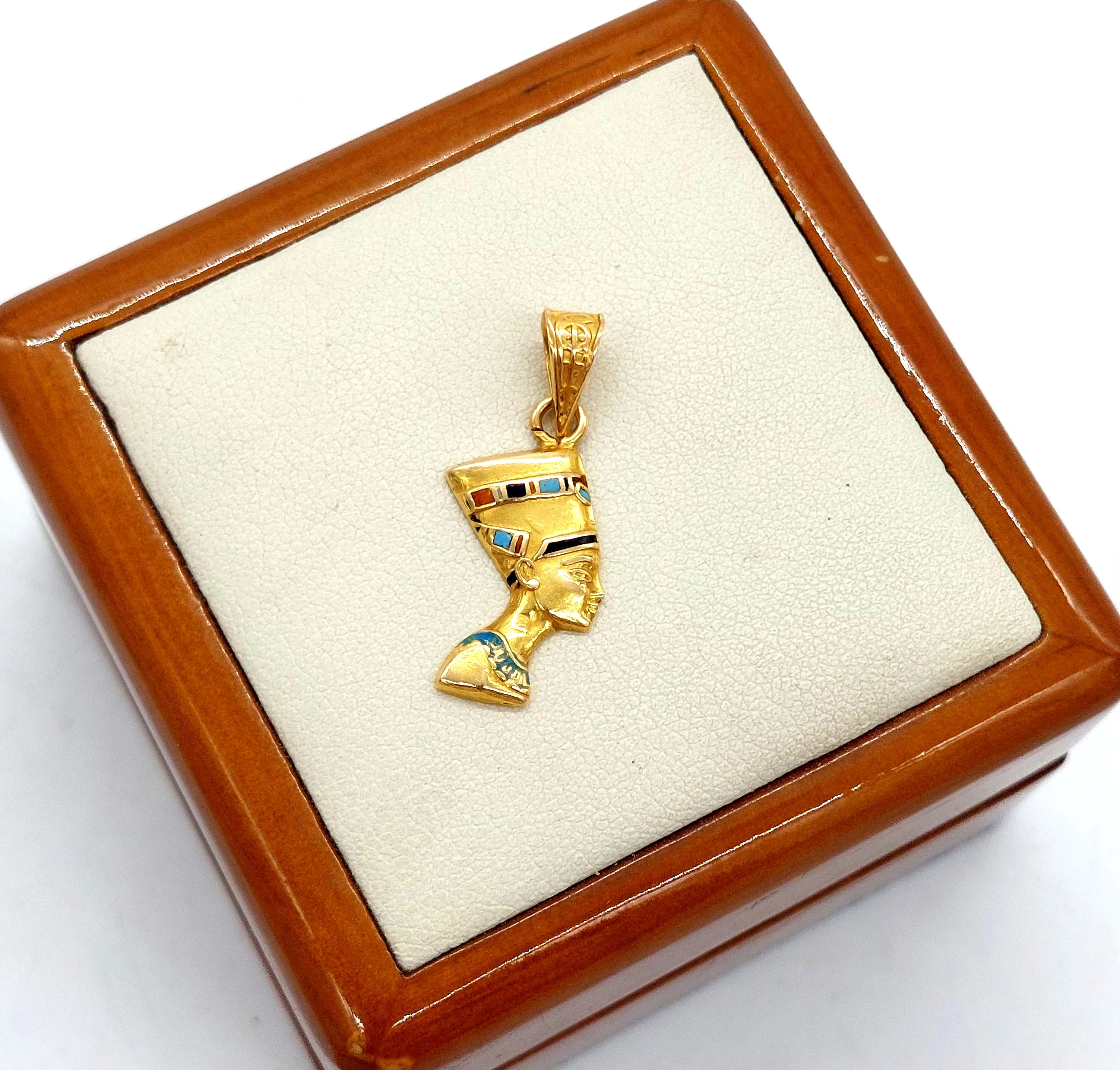 zlota-zawieszka-w-stylu-egipskim-585140g-stan-uzywany