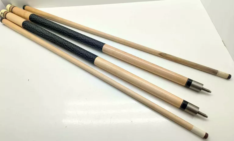 2 X KIJ DO BILARDA TC BASIC 122 W POKROWCU SKÓRZANYUM DYNAMIC BILARD