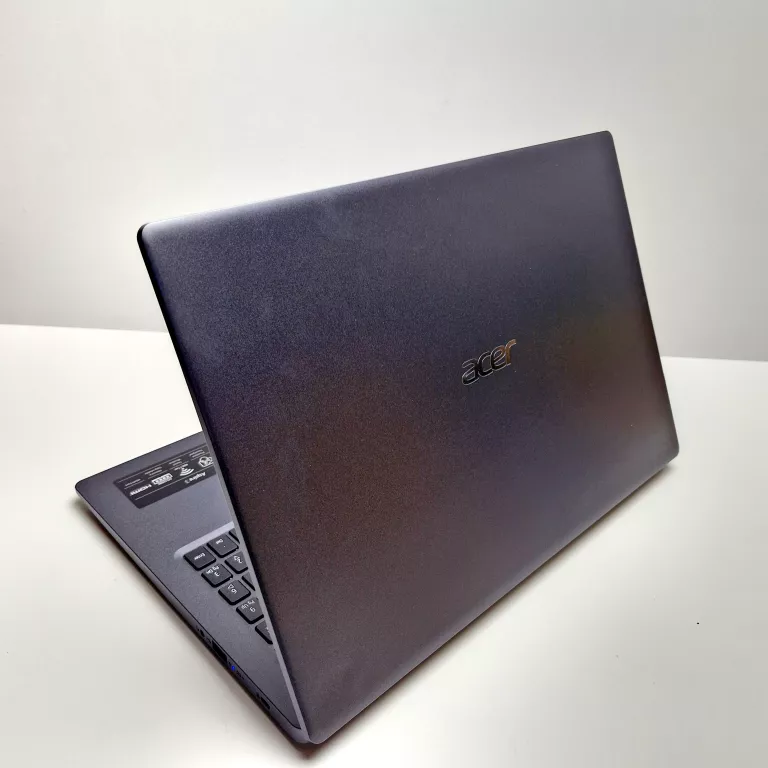 LAPTOP ACER ASPIRE 3 (A315-23-R7Z7) R5 AMD RYZEN 5 8 GB / 512 GB