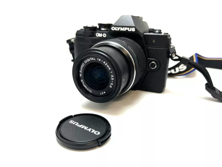 OLYMPUS E-M10 MARK III S CZARNY + 14-42 EZ + ED 40-150 MM