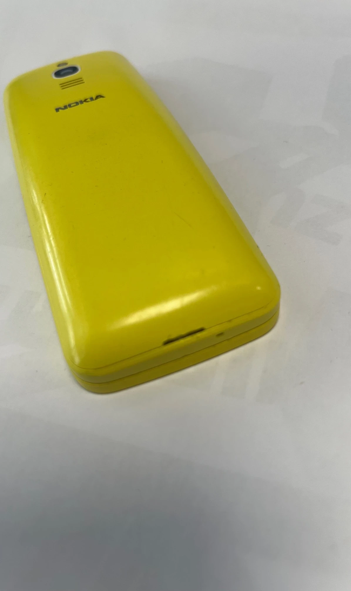 telefon-komorkowy-nokia-8110-512-mb-4-gb-4g-lte-zolty-ean-gtin-6438409015006