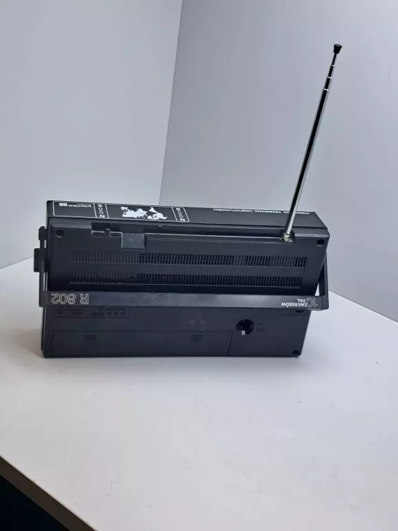 RADIO HALINA R802
